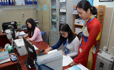 8/3 những bông hoa xinh đẹp của Bệnh viện Quận 11 vẫn say mê công việc luôn vì bệnh nhân