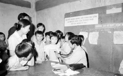 Chào mừng Ngày Thầy thuốc Việt Nam 27/2/1955 – 27/2/2025: Hành trình 50 năm phát triển y tế cộng đồng góp phần nâng cao sức khỏe, tầm vóc, tuổi thọ và chất lượng cuộc sống của người dân TP.HCM