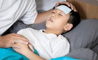 (HCDC) Sốt xuất huyết Dengue ở trẻ: Có thể chuyển nặng nhanh và khó dự đoán