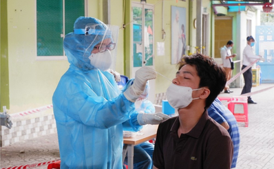 TP.HCM: xét nghiệm thần tốc là chìa khoá then chốt trong kiểm soát chuỗi lây nhiễm liên quan đến sân bay Tân Sơn Nhất
