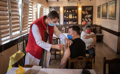 WHO bật đèn xanh cho vắc xin Sinopharm của Trung Quốc