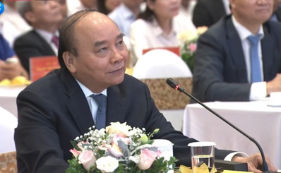 Thủ tướng Nguyễn Xuân Phúc: Mở rộng khám chữa bệnh từ xa, hướng tới kết nối quốc tế