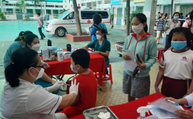 TP Hồ Chí Minh: Triển khai thêm loại hình xe tiêm vắc xin lưu động cho học sinh