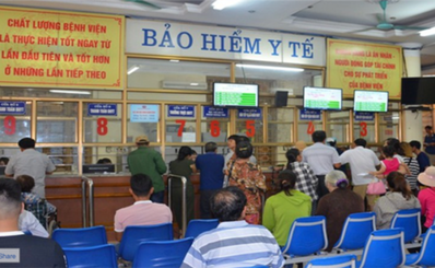 Các bệnh viện tuyến cuối của thành phố thực hiện “nhiệm vụ kép”: thực hiện tốt công tác khám, chữa bệnh BHYT đồng thời phải triển khai có hiệu quả các giải pháp giảm tải bệnh viện