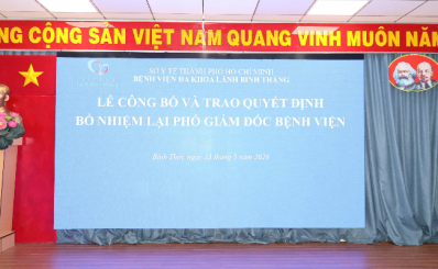Lễ công bố và trao Quyết định bổ nhiệm lại chức vụ Phó Giám đốc Bệnh viện Đa khoa Lãnh Binh Thăng